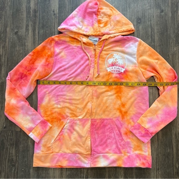 Girls Six Flags Tie Dye Orange Pink Hooded Drawstring Sweatshirt Size L - Picture 9 of 9